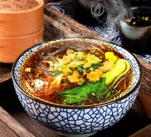 Steamed Pork Intestine Noodles