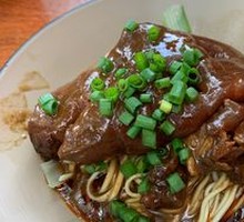 Sauce Pork Trotter Noodles