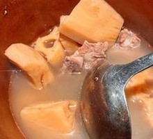 Braised Pork Rib with Lotus Root in Clay Pot