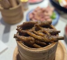 Spicy Braised Chicken Feet
