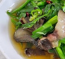 Garlic Shoot and Preserved Pork