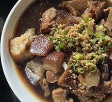 Ginger-Flavored Pork Shank