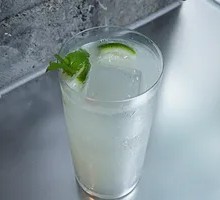 Hand-Pressed Lemon Sparkling Water