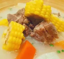 Pork Bone and Radish Soup