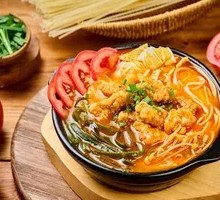 Red Sour Soup Crispy Pork Noodles