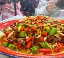 Spicy Intestine and Chicken Stir-fry