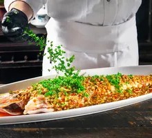 Pickled Green Beans with Three-Cha Lake Bighead Carp