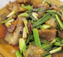 Salted Vegetable Stir-fried Pork