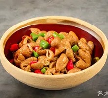 Braised Pork Intestines in Clay Pot