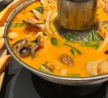 Seafood Tom Yum Soup