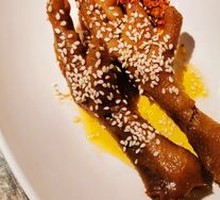 Spicy Braised Chicken Feet