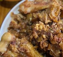 Old Braised Beef Shank Bone