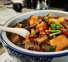 Braised Beef Shank with Rice Noodles