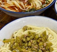 Cowpea Meat Noodles