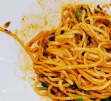 Fresh Chili Beef Dry Noodles