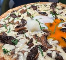 Black Truffle Porcini Pizza