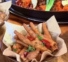 Braised Chicken Feet in Spicy Sauce