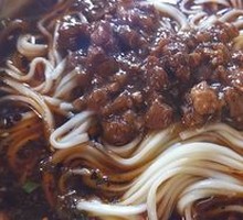 One-Style Braised Pork Noodles