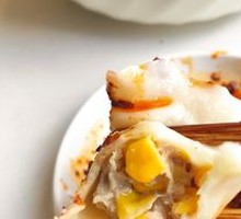 Fresh Pork and Corn Dumplings