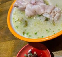 Sour Cabbage Pork Trotter