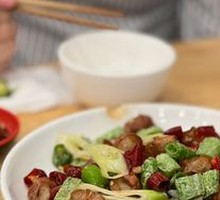 Dry-Fried Pork Intestines