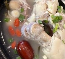 Mom's Pig Trotter Delicacy