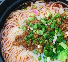 Fried Sauce Rice Noodles