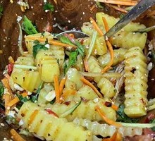 Dai-style Crushed Potatoes