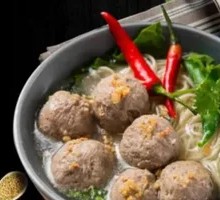 Five-Grain Milk-Injecting Beef Meatball Noodle Soup