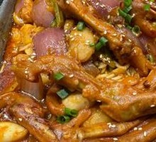 Spicy Glutinous Pork Palm