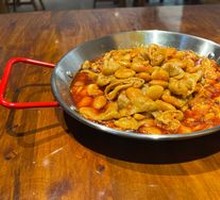 Snow Beans Stewed with Pig Intestines