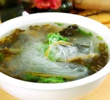 Sour Cabbage and Vermicelli Soup