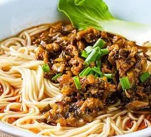 Sour Cabbage and Pork Noodles