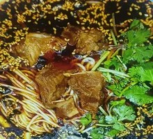 Spicy Beef Noodles with Fried Chili Flakes
