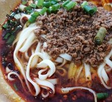 Small Portion of Red Broth Fried Sauce Noodles