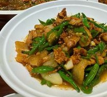 Zhangshu Port Pepper Stir-Fried with Black Pork
