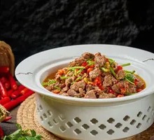 Stir-Fried Beef with Yellow Onion