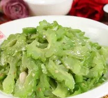 Stir-Fried Green Pepper and Bitter Melon