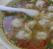 Sichuan-style Pork Dumplings in Spicy Pepper Soup