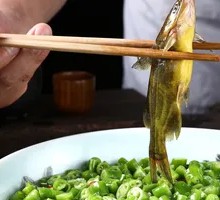 Green Pepper Triangle Peak