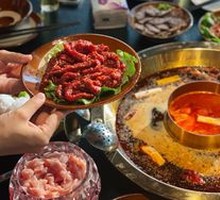 Yellow Oil Tomato Pot