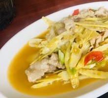 Fresh Bamboo Shoots with Pork Slices