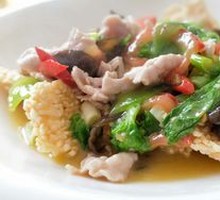 Fried Rice Noodles with Pork