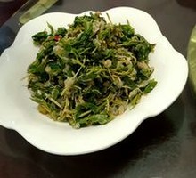 Cold-mixed wild vegetables