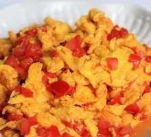 Tomato and Egg Stir-Fry