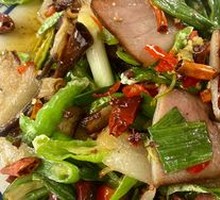 Preserved Pork with Green Pepper