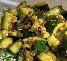 Garlic Cucumber Salad