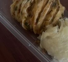 Meat-filled Flower Bun