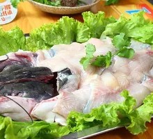 Sliced Fish with Spicy Sauce