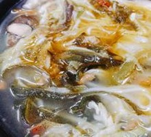 Sour Cabbage and Pork Shreds Hot Pot Rice Noodles